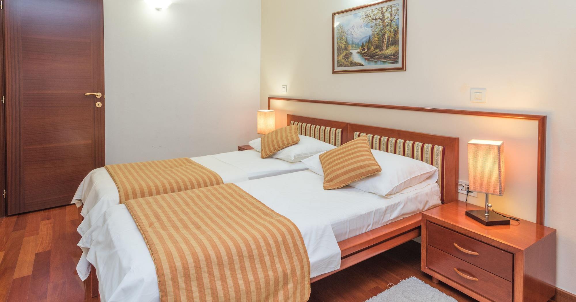 Hotel Trogir Palace Exterior photo