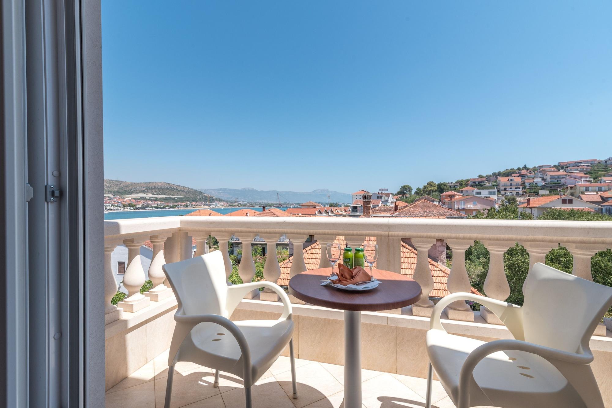 Hotel Trogir Palace Exterior photo