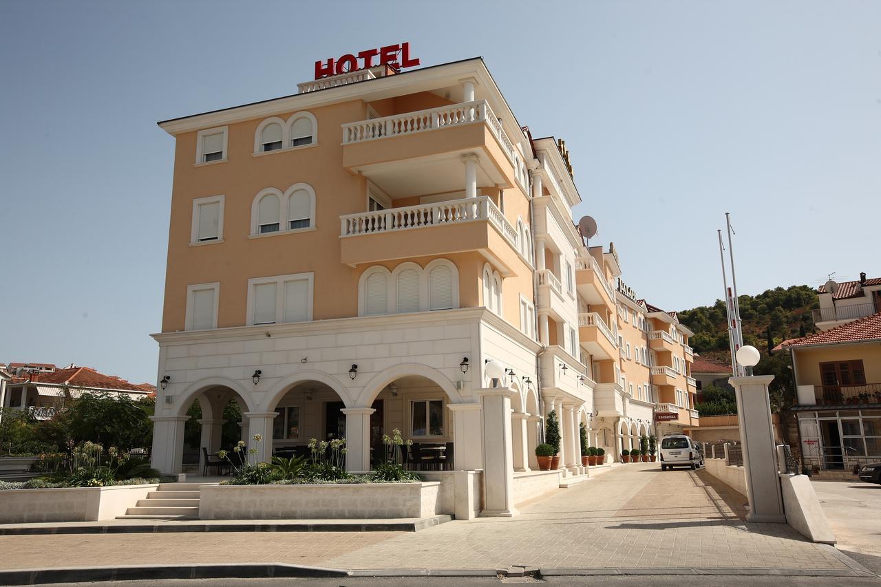 Hotel Trogir Palace Exterior photo