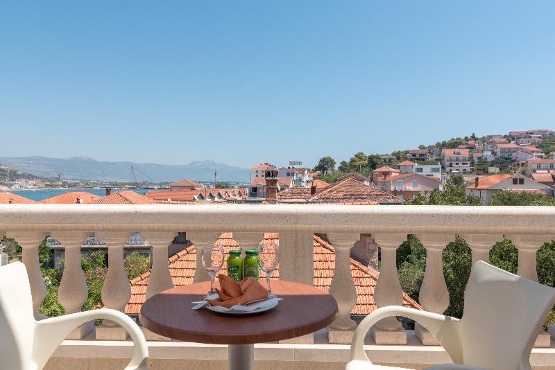 Hotel Trogir Palace Exterior photo